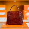 mmexport1672912948984 Hermes Kelly Shiny Alligator ck57 Bordeaux red Gold Hardware 25cm Full Handmade