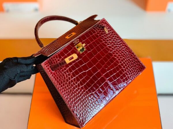 mmexport1672912960246 Hermes Kelly Shiny Alligator ck57 Bordeaux red Gold Hardware 25cm Full Handmade
