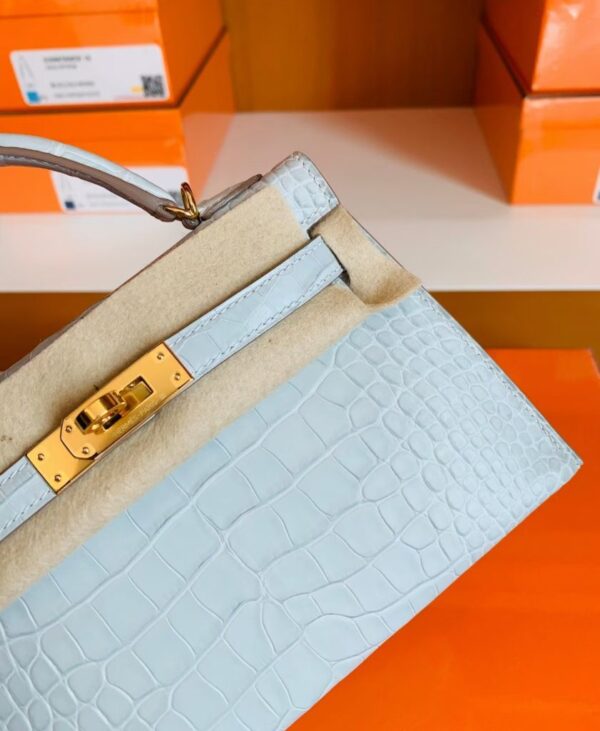 mmexport1672913064488-841x1024-1 Hermes Mini Kelly Matte Alligator Pearl grey Gold Hardware 19cm Full Handmade