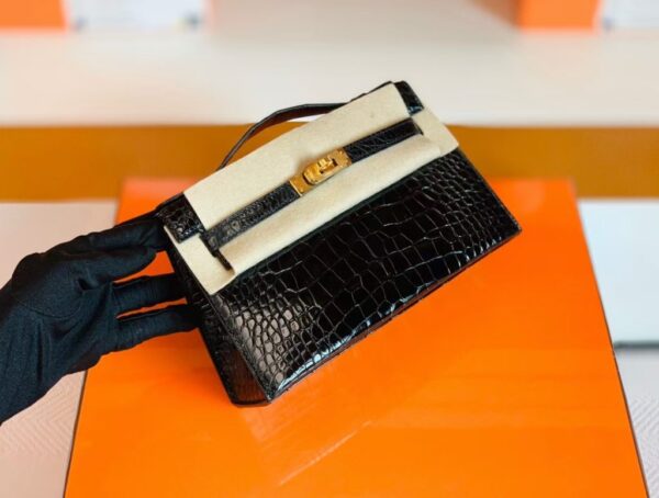 mmexport1672913116114-1024x774-1 Hermes Mini Kelly pochette Shiny Alligator CK89 Black Gold Hardware 22cm Full Handmade