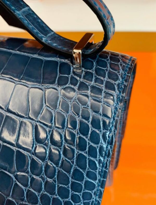 mmexport1672913480423-779x1024-1 Hermes Constance Shiny Alligator crocodile n7 Dark blue Silver Hardware 18cm Full Handmade
