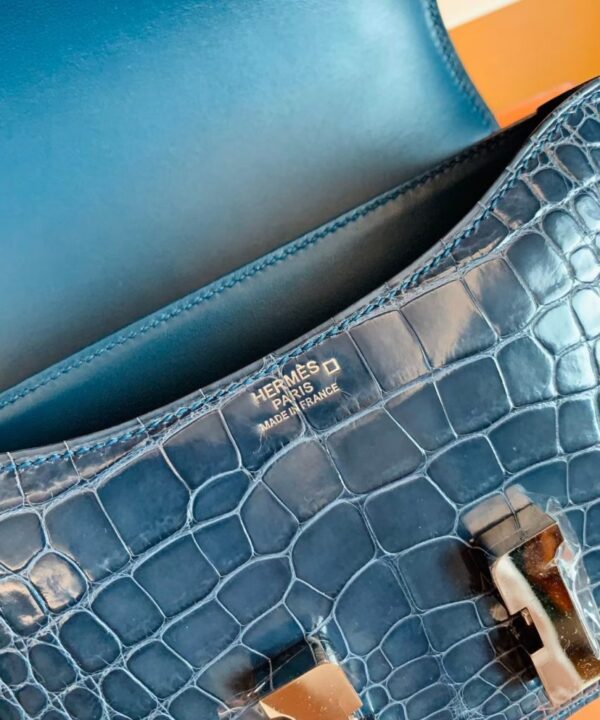 mmexport1672913481959-853x1024-1 Hermes Constance Shiny Alligator crocodile n7 Dark blue Silver Hardware 18cm Full Handmade