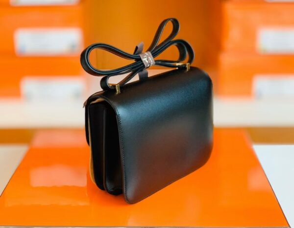 mmexport1672913531966-1024x796-1 Hermes Constance Box Black Gold Hardware 18cm Full Handmade