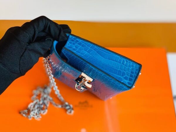 mmexport1672913570001-1024x768-1 Hermes mini Verrou Shiny Alligator 7Q Sea Blue Silver Hardware 17cm Full Handmade