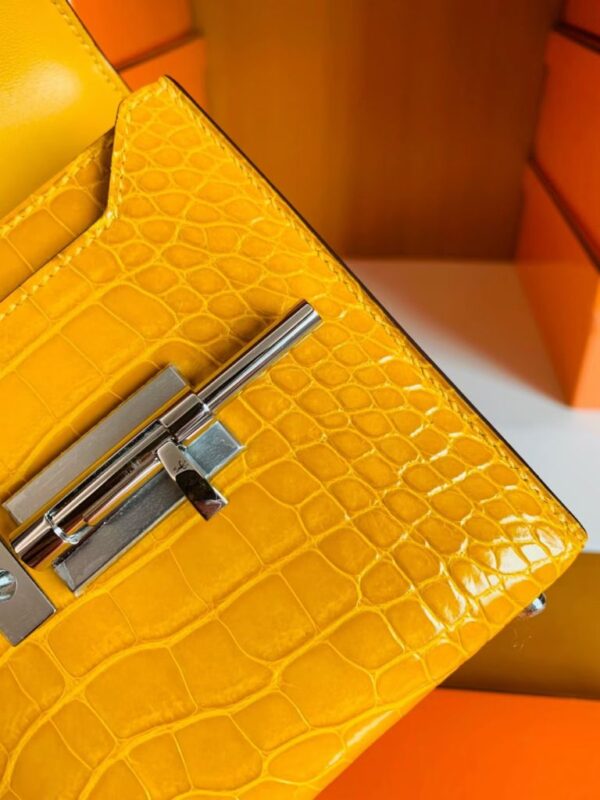 mmexport1672913586550-768x1024-1 Hermes mini Verrou Shiny Alligator 9D Amber yellow Silver Hardware 17cm Full Handmade