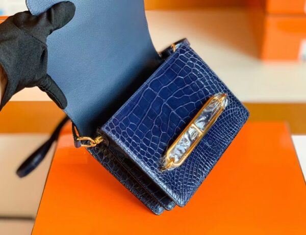 mmexport1672913610421-1024x787-1 Hermes Roulis Shiny Alligator & Matte Alligator Deep blue Gold Hardware 18cm Full Handmade