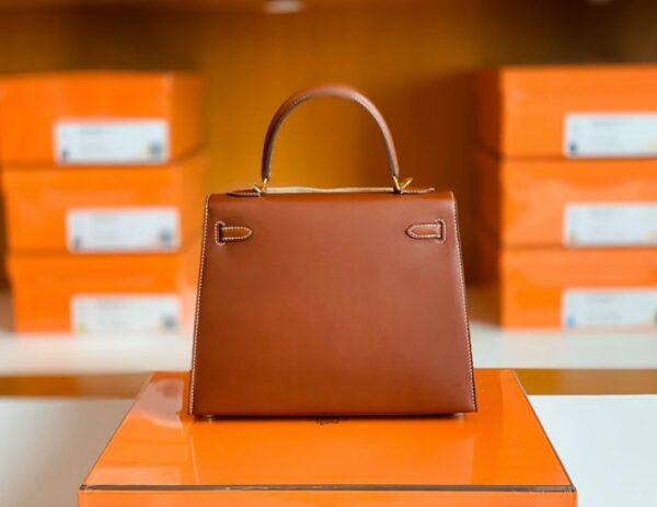 mmexport1673323273402-1024x791-1 Hermes Kelly Barenia Reddish brown Gold Hardware 25cm Full Handmade