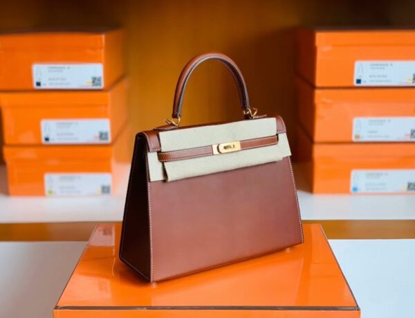 mmexport1673323274827-1024x783-1 Hermes Kelly Barenia Reddish brown Gold Hardware 25cm Full Handmade