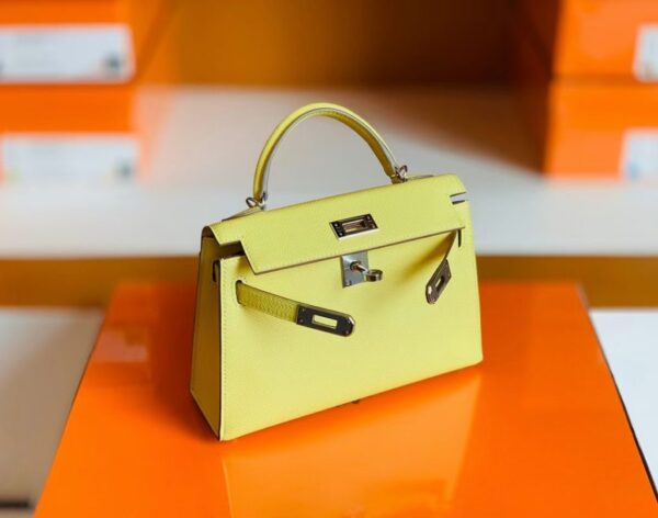 mmexport1673323311879-1024x806-1 Hermes Mini Kelly Epsom 9R Lemon Yellow Silver Hardware 19cm Full Handmade