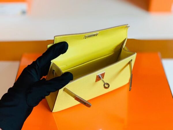 mmexport1673323313216-1024x768-1 Hermes Mini Kelly Epsom 9R Lemon Yellow Silver Hardware 19cm Full Handmade