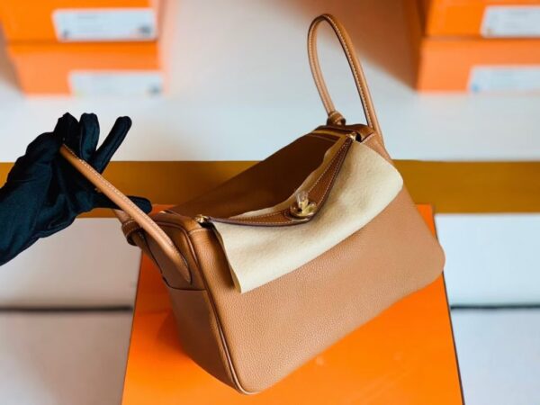 mmexport1673338725308-1024x768-1 Hermes Lindy TC Leather CK37 Golden Brown Gold Hardware 30cm Full Handmade