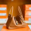 mmexport1673338729586-1024x787-1 Hermes Lindy TC Leather CK37 Golden Brown Gold Hardware 30cm Full Handmade