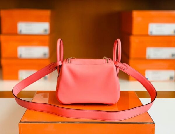 mmexport1673338751706-1024x785-1 Hermes mini Lindy TC Leather 8w lipstick pink Silver Hardware 19cm Full Handmade