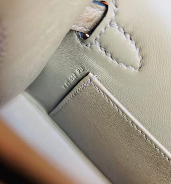 mmexport1673338862778-951x1024-1 Hermes Mini Kelly Ostrich etoupe grey Gold Hardware 19cm Full Handmade