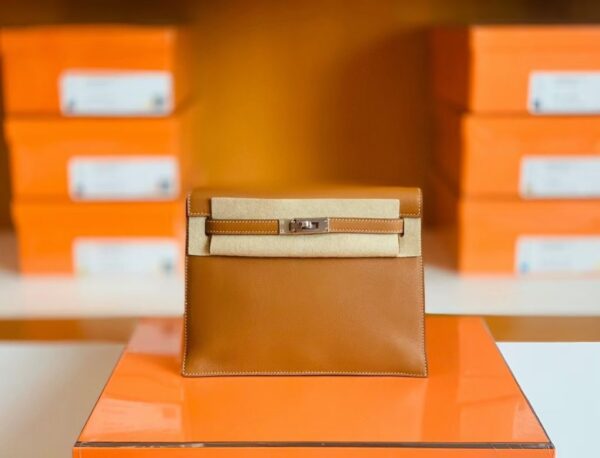 mmexport1673338901138-1024x781-1 Hermes kelly dance Swift Golden Brown Silver Hardware 22cm Full Handmade