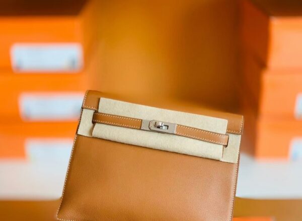 mmexport1673338906766-1024x747-1 Hermes kelly dance Swift Golden Brown Silver Hardware 22cm Full Handmade