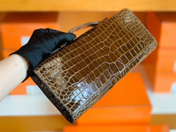 mmexport1673344894200-1024x768-1 Hermes Kelly cut Olive green Shiny crocodile Silver Hardware 31cm Full Handmade