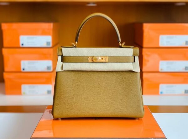 mmexport1673774871888-1024x760-1 Hermes Kelly Togo U8 Light Golden color Gold Hardware 28cm Full Handmade
