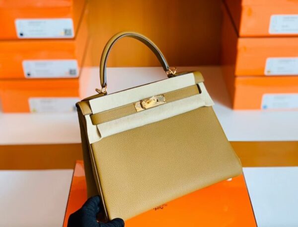 mmexport1673774874552-1024x779-1 Hermes Kelly Togo U8 Light Golden color Gold Hardware 28cm Full Handmade