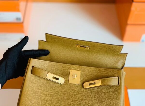 mmexport1673774881277-1024x753-1 Hermes Kelly Togo U8 Light Golden color Gold Hardware 28cm Full Handmade