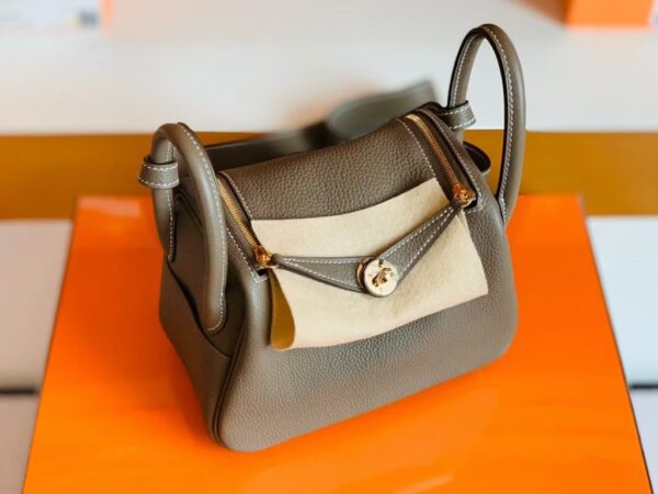 mmexport1673775362834-1024x768-1 Hermes mini Lindy Togo 18 etoupe Gold Hardware 19cm Full Handmade