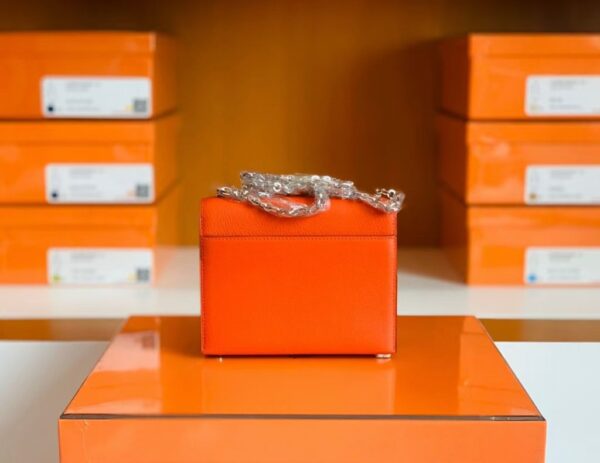 mmexport1673775387201-1024x791-1 Hermes Verrou Chevre Orange Silver Hardware 17cm Full Handmade