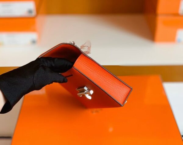 mmexport1673775396465-1024x812-1 Hermes Verrou Chevre Orange Silver Hardware 17cm Full Handmade