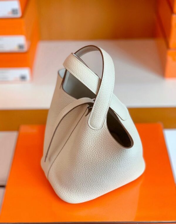 mmexport1674908828041-804x1024-1 Hermes Picotin Lock Togo craie White Silver Hardware 18cm Full Handmade