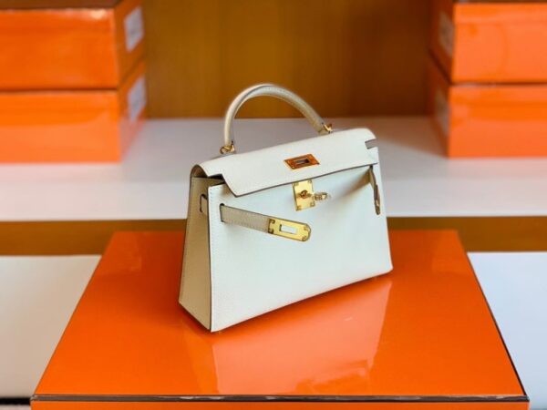 mmexport1674909231102-1024x768-1 Hermes mini kelly Epsom Creamy White Silver Hardware 19cm Full Handmade