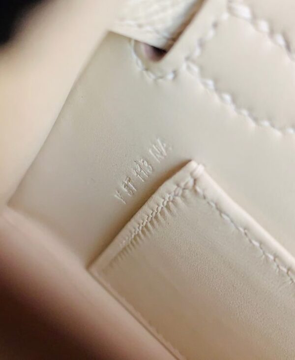 mmexport1674909233958-841x1024-1 Hermes mini kelly Epsom Creamy White Silver Hardware 19cm Full Handmade