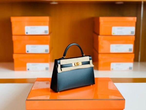 Hermes mini kelly Box Black Gold Hardware 19cm Full Handmade