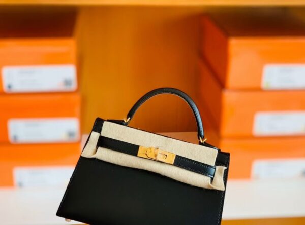 Hermes mini kelly Box Black Gold Hardware 19cm Full Handmade