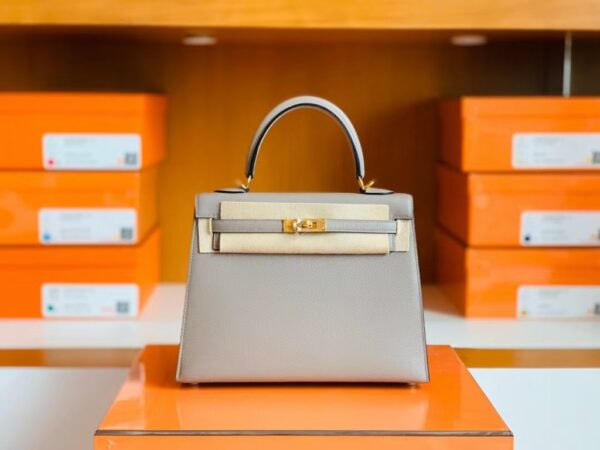 mmexport1675760523409-1024x768-1 Hermes Kelly Epsom M8 Griss Asphalte Gold Hardware 25cm Full Handmade