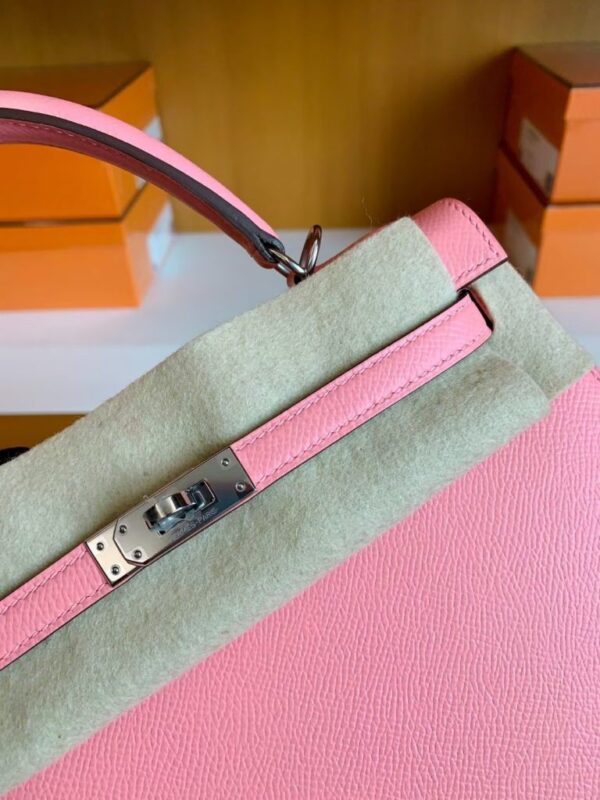 mmexport1675760622797-768x1024-1 Hermes Kelly Epsom 1Q Creamy Pink Silver Hardware 25cm Full Handmade