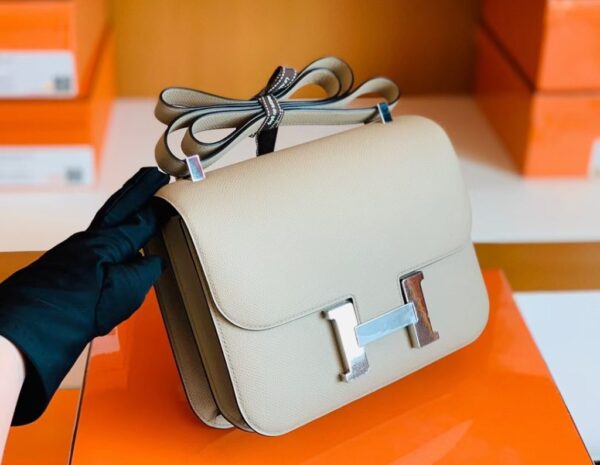 mmexport1675761277374-1024x793-1 Hermes Constance Epsom s2 trench grey Silver Hardware 24cm Full Handmade