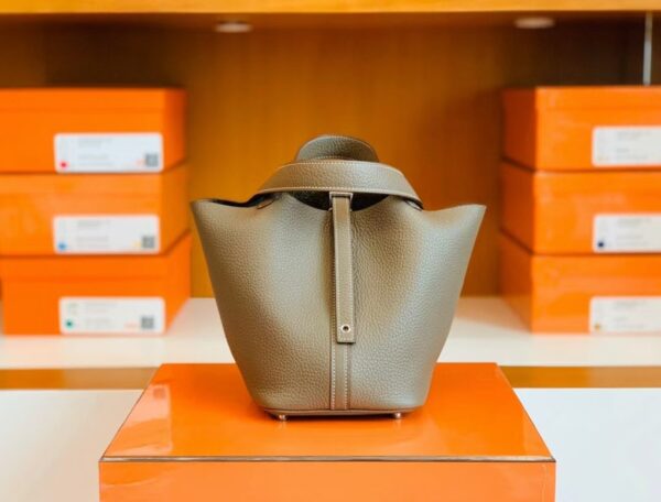 mmexport1675761357800-1024x779-1 Hermes Picotin Lock TC Leather etoupe grey Silver Hardware 18cm Full Handmade