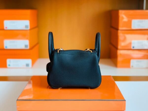 mmexport1675761431477-1024x764-1 Hermes Mini Lindy Togo CK89 Noir Gold Hardware 19cm Full Handmade