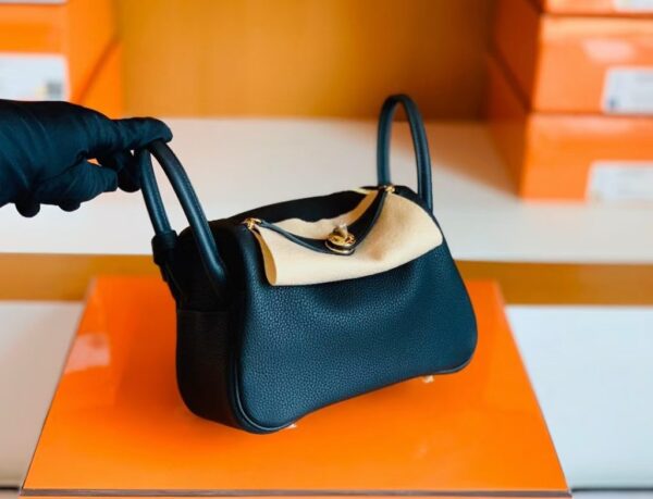 mmexport1675761432809-1024x783-1 Hermes Mini Lindy Togo CK89 Noir Gold Hardware 19cm Full Handmade
