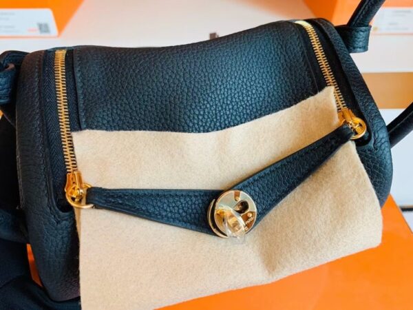 mmexport1675761434252-1024x768-1 Hermes Mini Lindy Togo CK89 Noir Gold Hardware 19cm Full Handmade