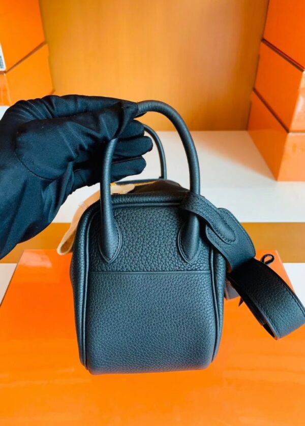 mmexport1675761435609-732x1024-1 Hermes Mini Lindy Togo CK89 Noir Gold Hardware 19cm Full Handmade