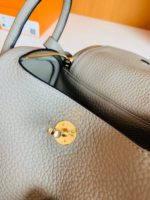 mmexport1675761531072-768x1024-1 Hermes Mini Lindy Togo M8 gris asphalte Gold Hardware 19cm Full Handmade