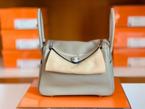 Hermes Lindy TC Leather Pearl grey Silver Hardware 26cm Full Handmade