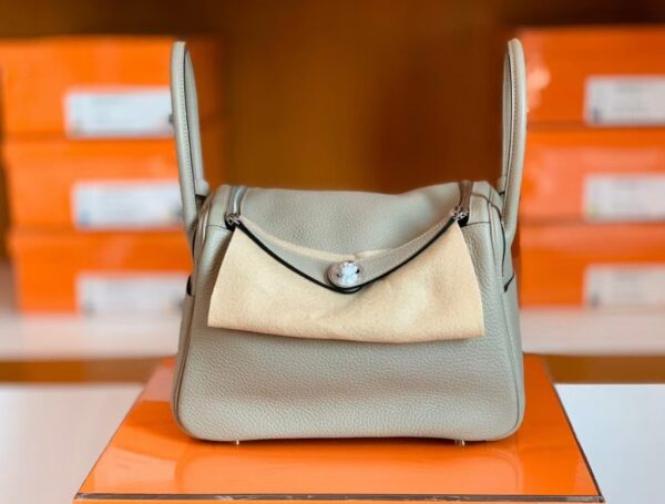 Hermes Lindy TC Leather Pearl grey Silver Hardware 26cm Full Handmade