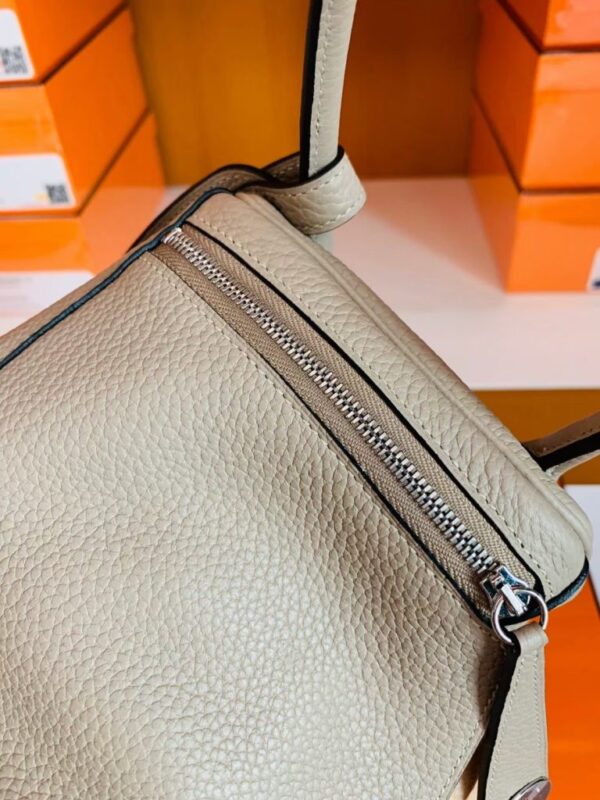 Hermes Lindy TC Leather Pearl grey Silver Hardware 26cm Full Handmade