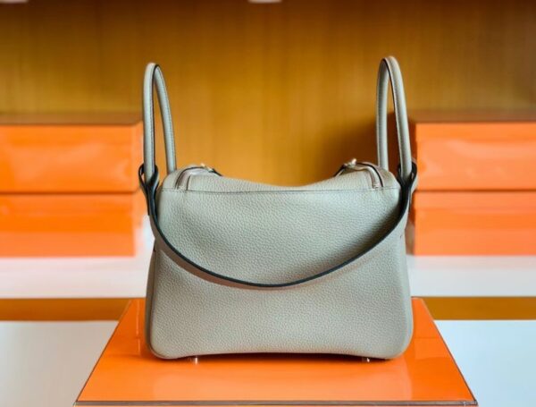 mmexport1676281345415-1024x777-1 Hermes Lindy TC Leather m8 gris asphalte Silver Hardware 26cm Full Handmade