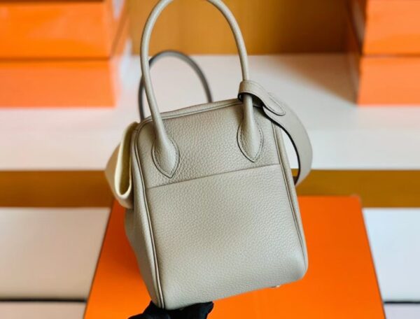 mmexport1676281350002-1024x779-1 Hermes Lindy TC Leather m8 gris asphalte Silver Hardware 26cm Full Handmade