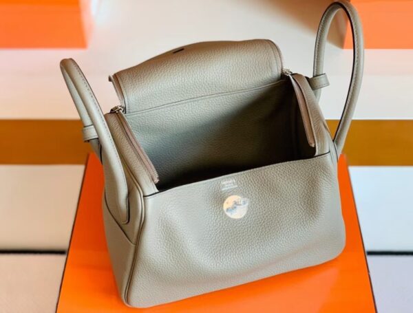 mmexport1676281355315-1024x777-1 Hermes Lindy TC Leather m8 gris asphalte Silver Hardware 26cm Full Handmade