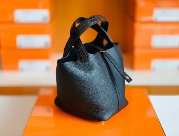 mmexport1676281407732-1024x776-1 Hermes Picotin lock Touch TC & crocodile Black Gold Hardware 18cm Full Handmade