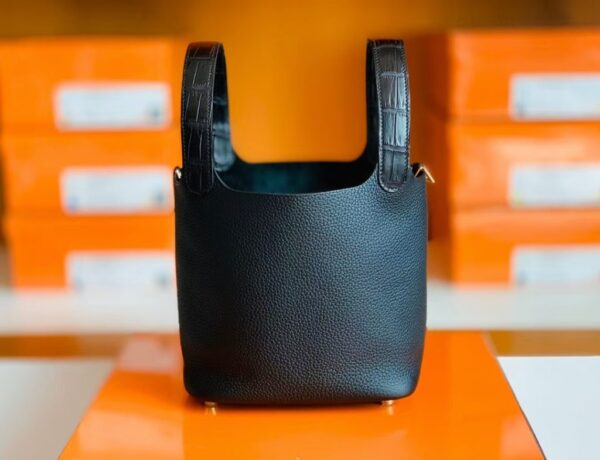 mmexport1676281409145-1024x785-1 Hermes Picotin lock Touch TC & crocodile Black Gold Hardware 18cm Full Handmade
