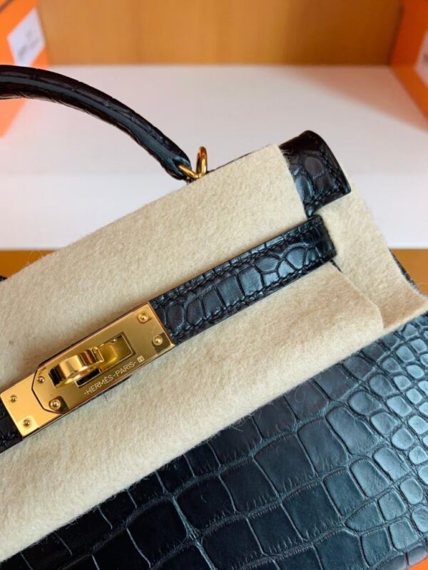 mmexport1676281451042-768x1024-1 Hermes Mini Kelly Sellier Matte Alligator crocodile Black Gold Hardware 19cm Full Handmade